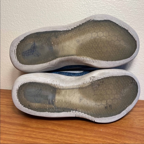 Nike Kobe 11 Brave Blue - Picture 5 of 9